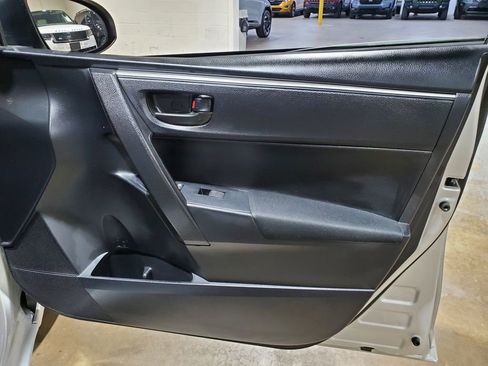 Used 2016 Toyota Corolla L FWD image 16