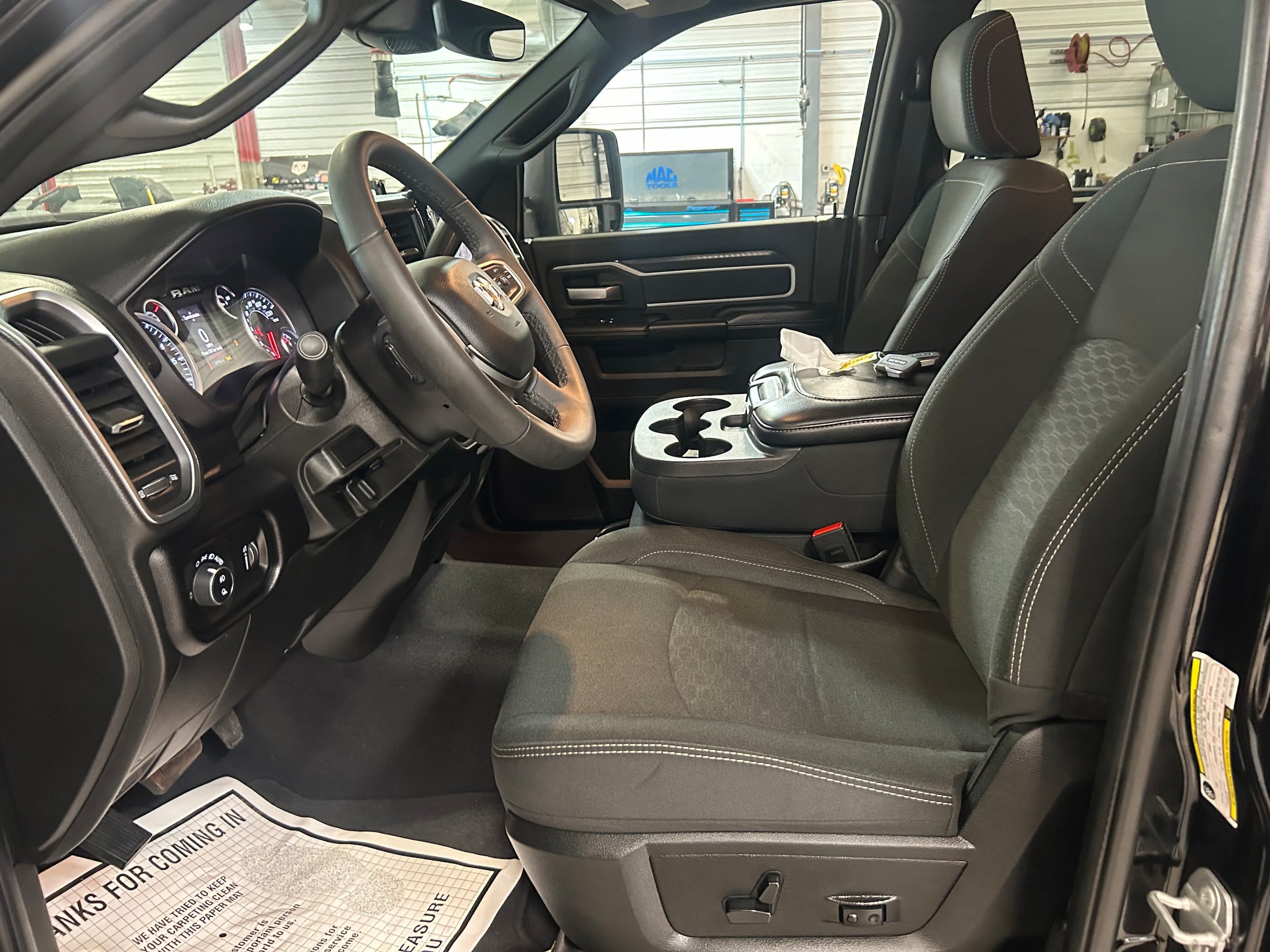 Used 2025 RAM 2500 Big Horn AWD/4WD image 42