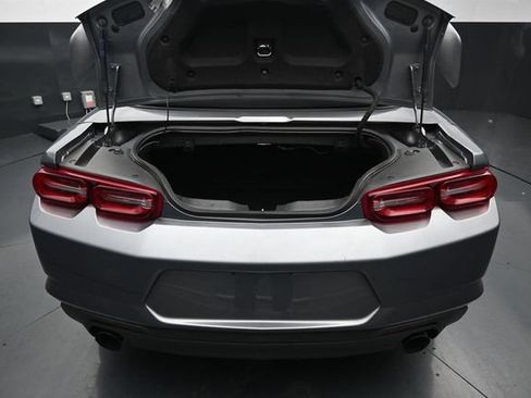 Used 2020 Chevrolet Camaro LT RWD image 9