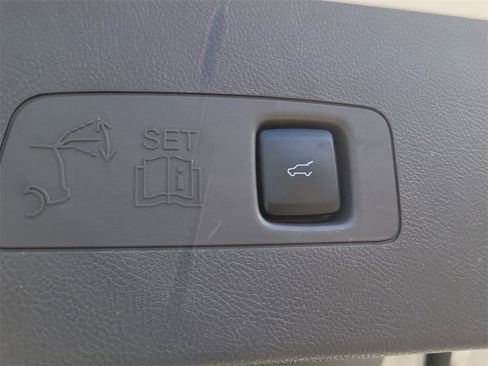 Certified 2022 Lincoln Corsair FWD w/ Equipment Group 101A image 8