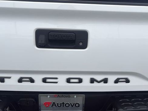 Used 2019 Toyota Tacoma TRD Off-Road image 26