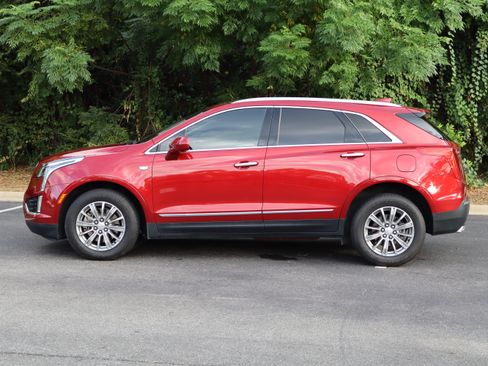 Used 2019 Cadillac XT5 Luxury FWD image 3