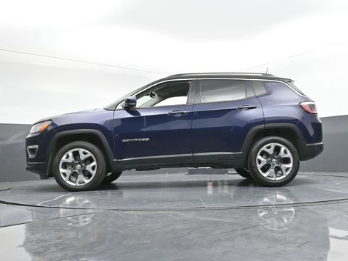 Used 2019 Jeep Compass Limited image 25