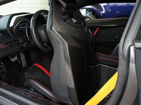 Used 2021 Lamborghini Aventador SVJ image 25