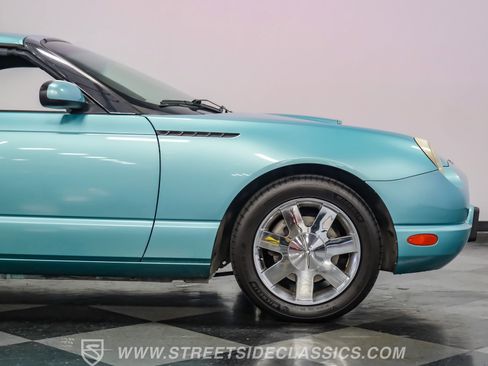 Used 2002 Ford Thunderbird image 33