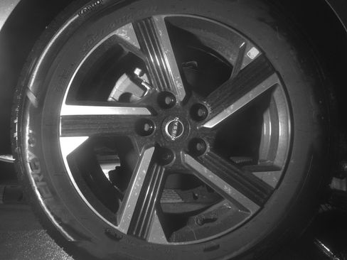 Used 2025 Nissan Sentra SV FWD image 15