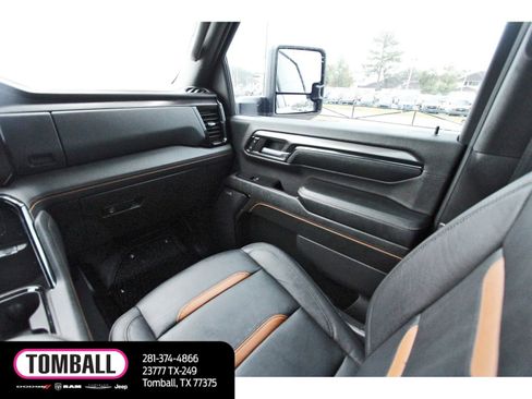 Used 2024 GMC Sierra 2500 AT4 w/ Max Trailering Package image 11