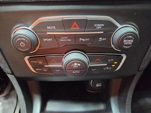 Used 2023 Dodge Charger R/T RWD image 35
