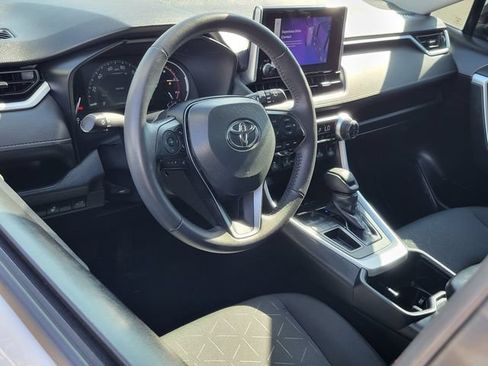 Used 2024 Toyota RAV4 XLE w/ Convenience Package FWD image 5