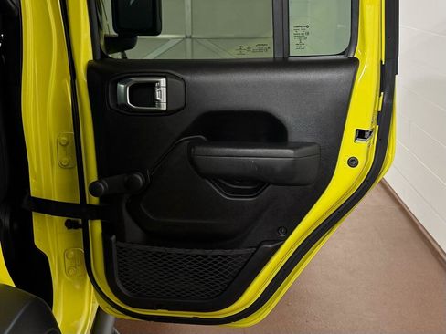 Used 2022 Jeep Wrangler Unlimited Sport image 33