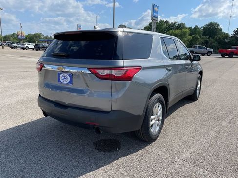 Used 2020 Chevrolet Traverse LS FWD image 5