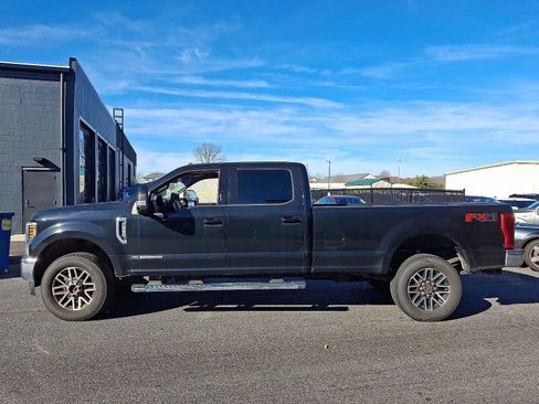 Used 2019 Ford F250 Lariat w/ Lariat Value Package image 7