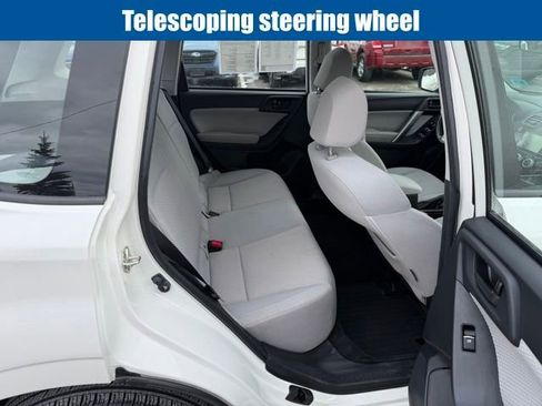 Used 2018 Subaru Forester 2.5i w/ Alloy Wheel Package image 13