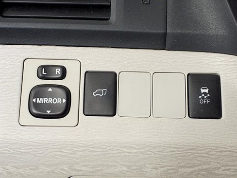 Used 2012 Toyota Venza LE w/ LE Convenience Pkg FWD image 15