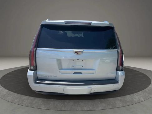 Used 2016 Cadillac Escalade ESV Premium AWD/4WD image 8