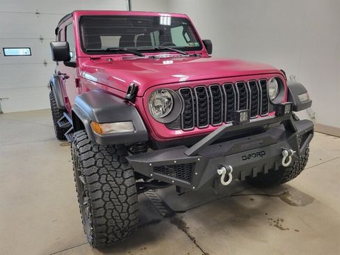 Used 2024 Jeep Wrangler Unlimited Sport AWD/4WD image 14