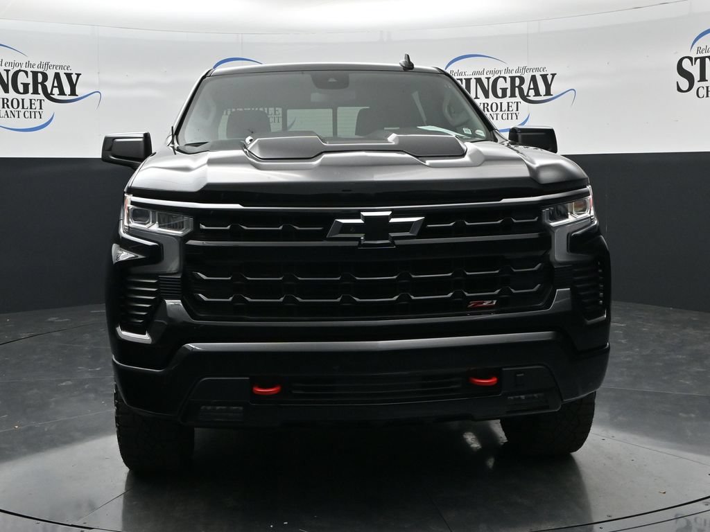 Used 2024 Chevrolet Silverado 1500 LT Trail Boss w/ Convenience Package II AWD/4WD image 2