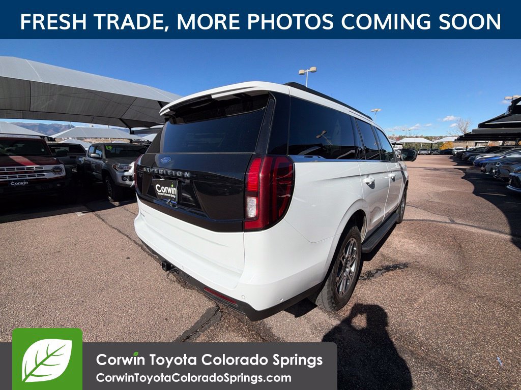 Used 2025 Ford Expedition Active AWD/4WD image 8