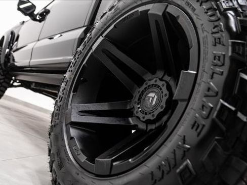 Used 2025 Ford F150 Lariat w/ Equipment Group 501A Mid image 47