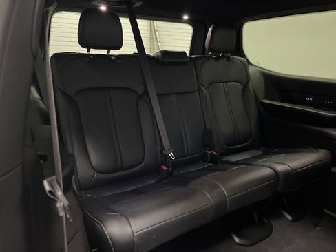 Used 2024 Jeep Wagoneer Series III w/ Convenience Group I image 34