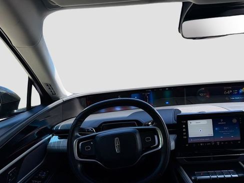 Used 2024 Lincoln Nautilus Reserve image 20