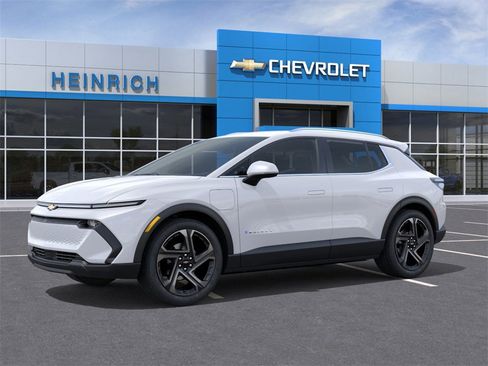 New 2026 Chevrolet Equinox EV LT w/ Convenience Package II image 2