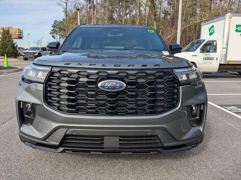 New 2026 Ford Explorer ST-Line w/ ST-Line Street Pack image 8
