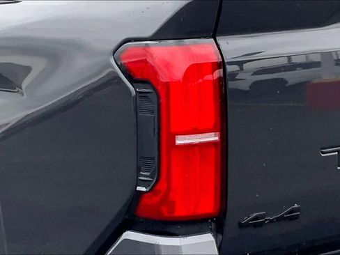 Used 2026 Toyota Tacoma SR5 AWD/4WD image 29