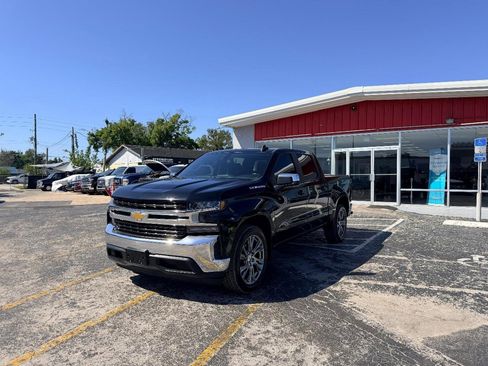 Used 2021 Chevrolet Silverado 1500 LT RWD image 3