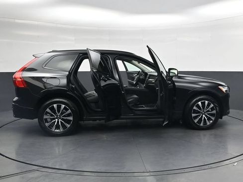 Used 2024 Volvo XC60 B5 Plus AWD/4WD image 37