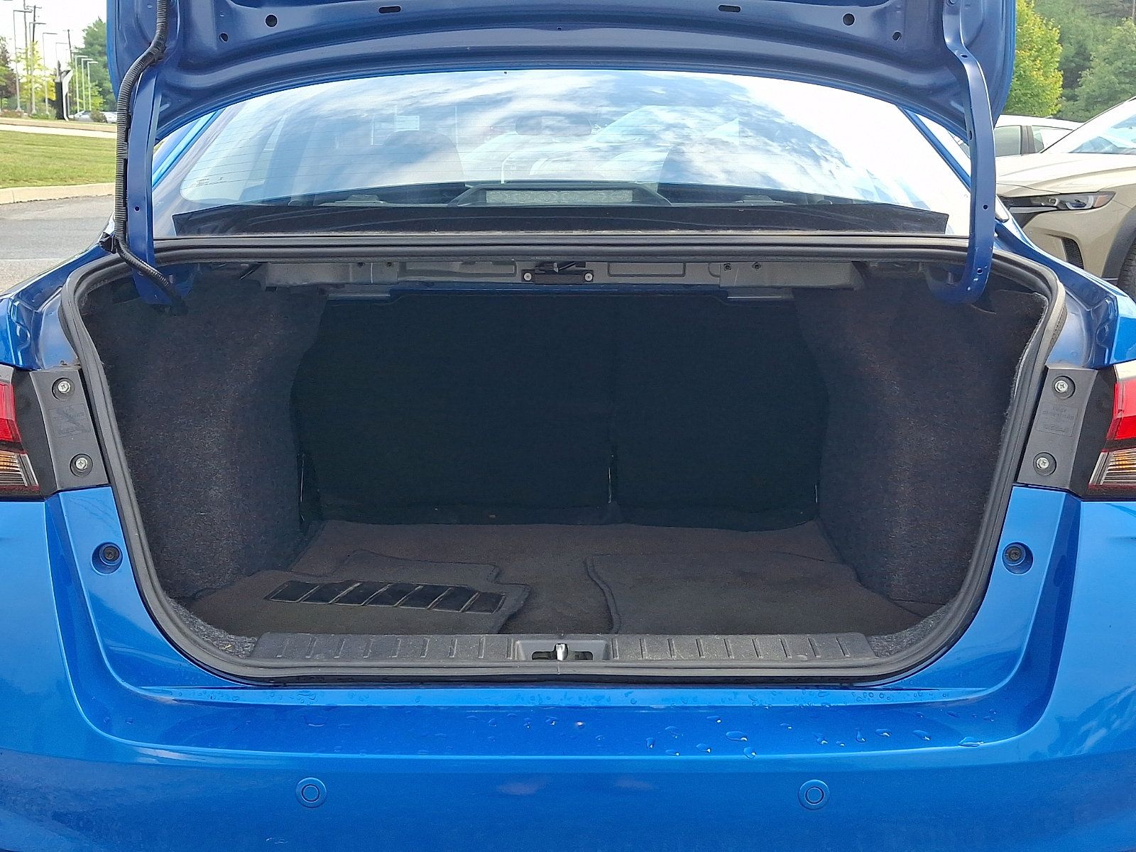 Certified 2024 Nissan Versa SR FWD image 29