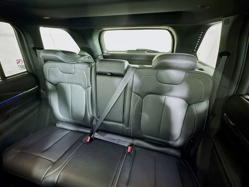 New 2025 Jeep Grand Cherokee Overland w/ Adv Protech Group III AWD/4WD image 24