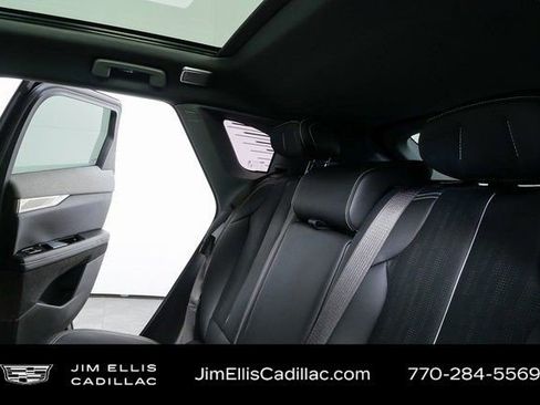 Certified 2025 Cadillac Optiq Luxury 2 w/ LPO, Floor Liner Package image 20