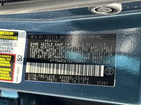 Used 2025 Toyota Camry XLE FWD image 41