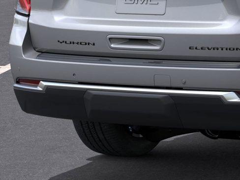 New 2026 GMC Yukon XL Elevation w/ LPO, Elevation Black Package RWD image 15