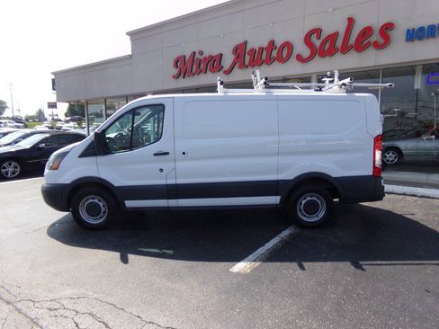 Used 2018 Ford Transit 150 130 Low Roof RWD image 2