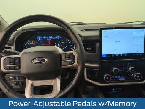 Certified 2022 Ford Expedition XLT RWD image 22