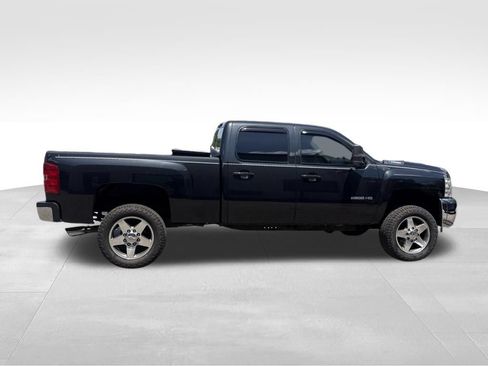 Used 2010 Chevrolet Silverado 2500 LTZ w/ Convenience Package AWD/4WD image 9