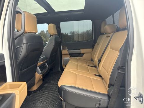 Used 2023 Ford F250 Lariat w/ Lariat Ultimate Package image 23