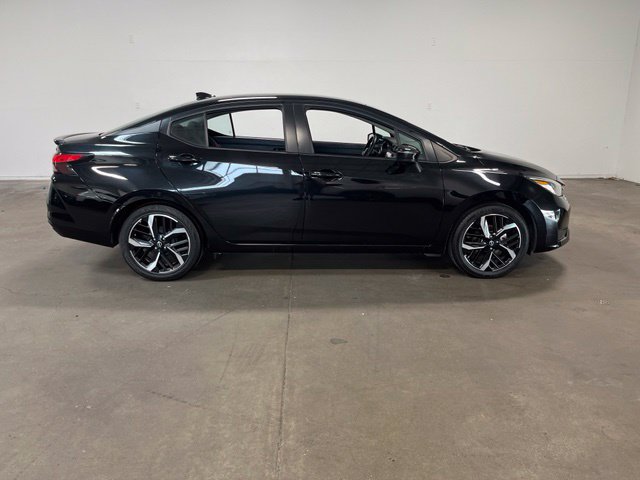 Used 2024 Nissan Versa SR FWD image 2