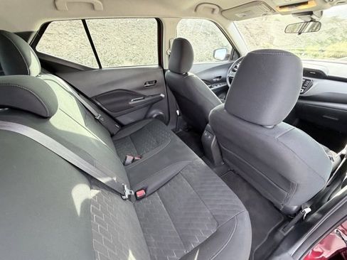 Certified 2024 Nissan Kicks SV image 26