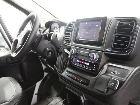 Used 2023 RAM ProMaster 2500 FWD image 21