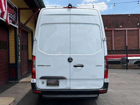 Used 2019 Mercedes-Benz Sprinter 170 image 6
