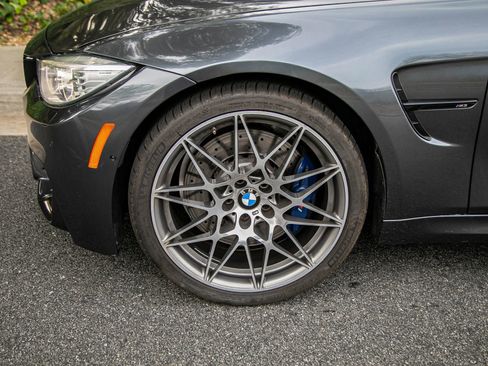 Used 2017 BMW M3 RWD image 11