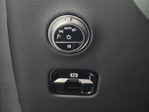 New 2026 Mercedes-Benz GLC 300 GLC 300 image 23