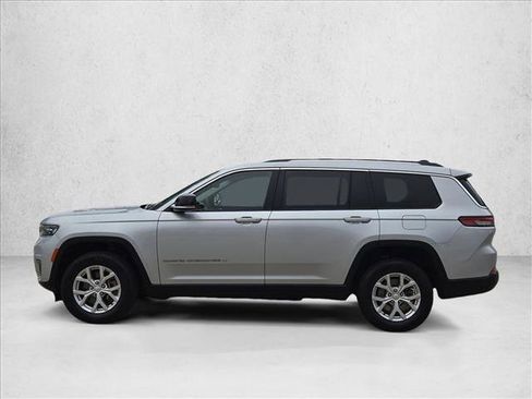 Used 2023 Jeep Grand Cherokee L Limited image 8