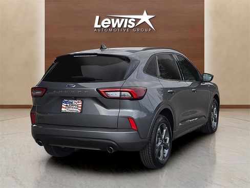Used 2023 Ford Escape ST-Line image 4