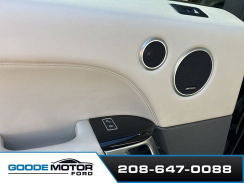 Used 2016 Land Rover Range Rover Sport HSE image 15