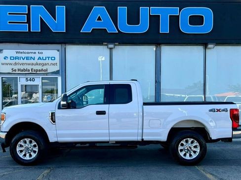 Used 2020 Ford F250 XLT w/ XLT Value Package AWD/4WD image 2