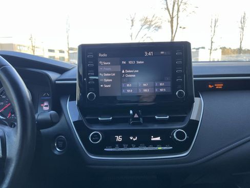 Used 2020 Toyota Corolla SE image 15